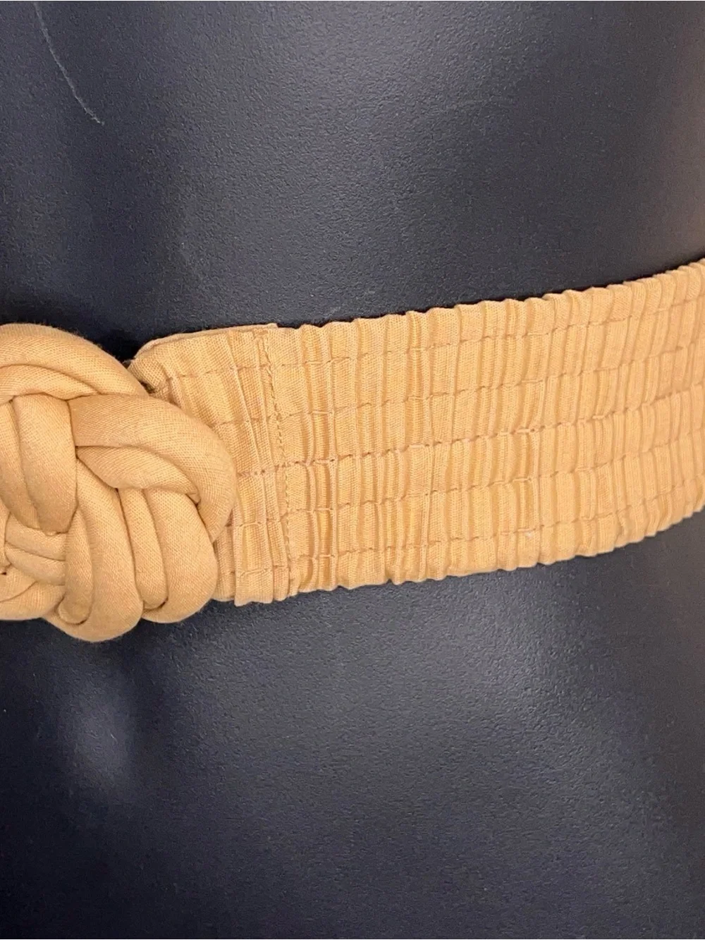Vintage Nude Beige Stretch Belt 80s Era Womens Knot Buckle Style Accent Medium